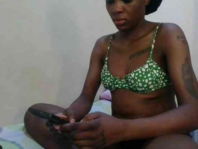 Girlnextdoor8 webcam