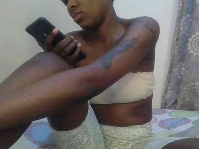 Girlnextdoor8 webcam