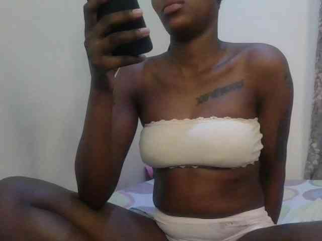 Girlnextdoor8 webcam