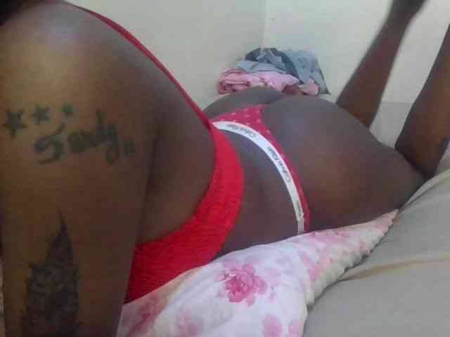 Girlnextdoor8 webcam