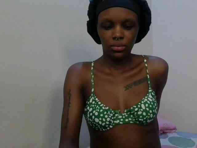 Girlnextdoor8 webcam