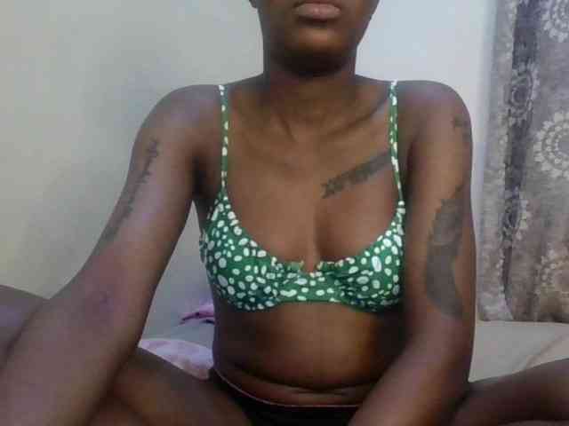 Girlnextdoor8 webcam
