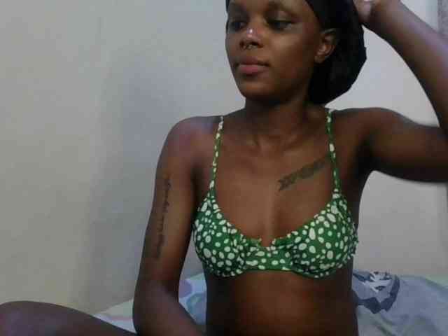 Girlnextdoor8 webcam