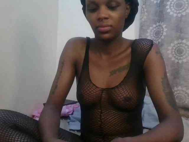 Girlnextdoor8 webcam