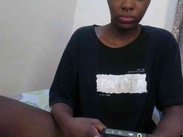 Girlnextdoor8 webcam