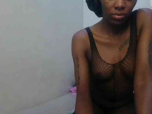 Girlnextdoor8 webcam