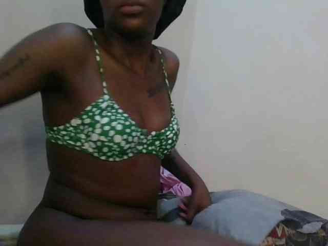 Girlnextdoor8 webcam