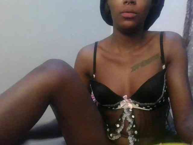 Girlnextdoor8 webcam