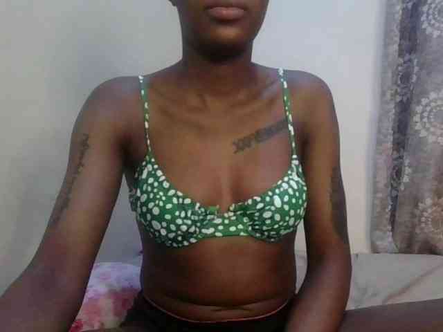 Girlnextdoor8 webcam
