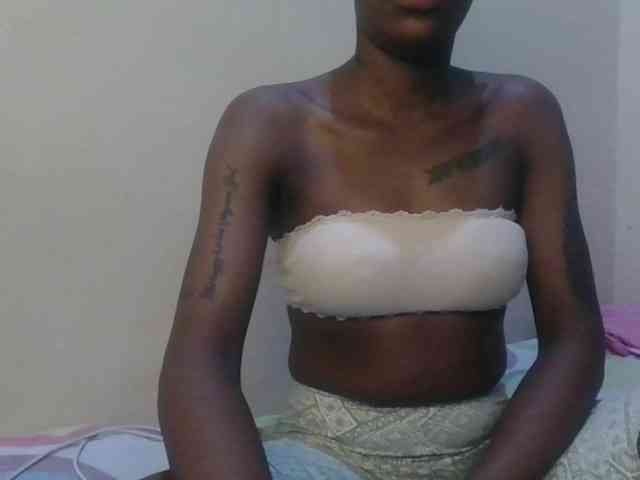 Girlnextdoor8 webcam