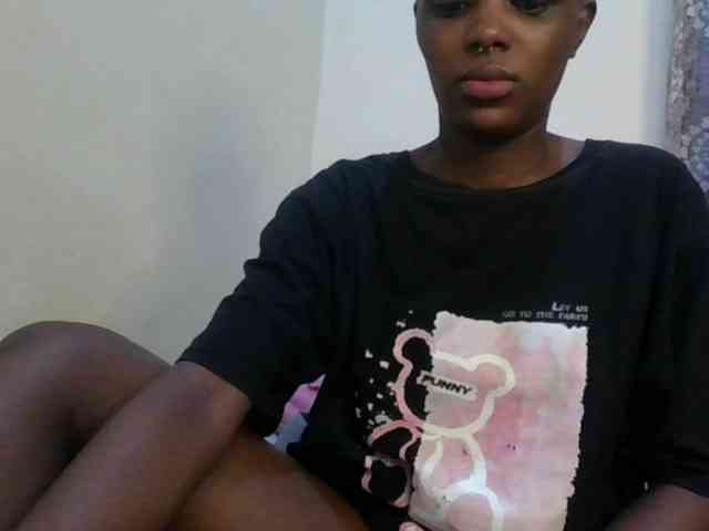 Girlnextdoor8 webcam