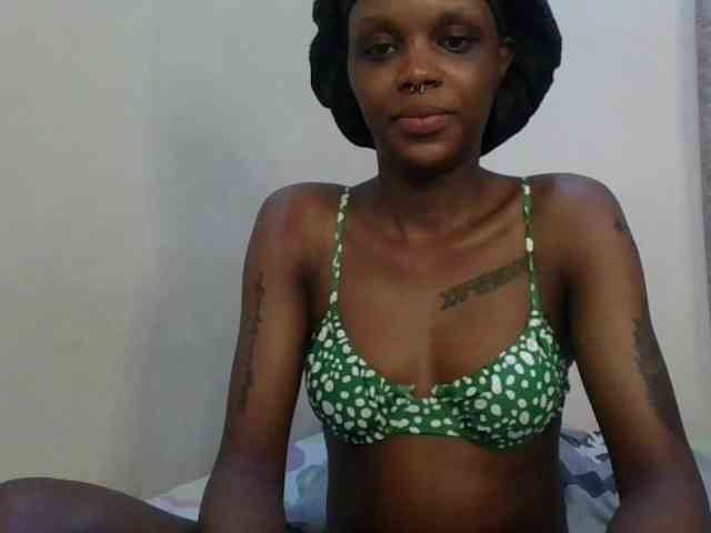 Girlnextdoor8 webcam