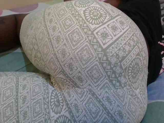 Girlnextdoor8 webcam