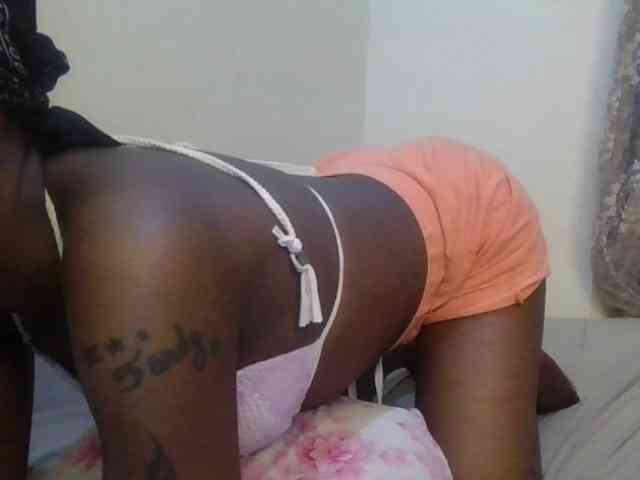 Girlnextdoor8 webcam