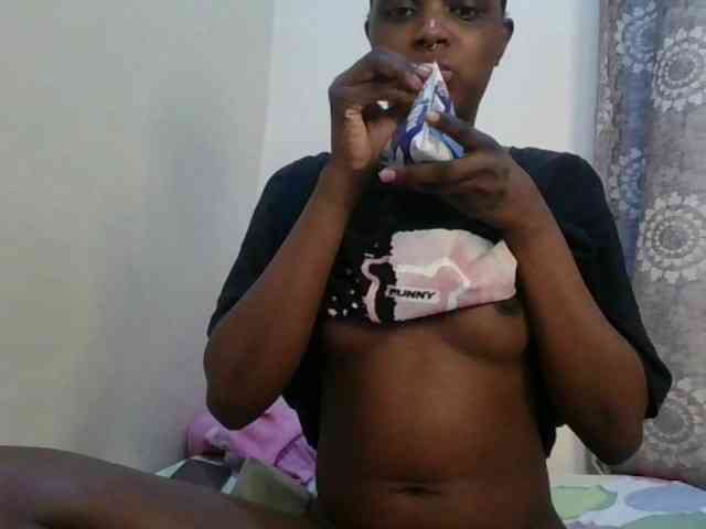 Girlnextdoor8 webcam