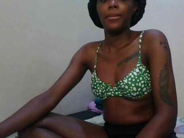 Girlnextdoor8 webcam