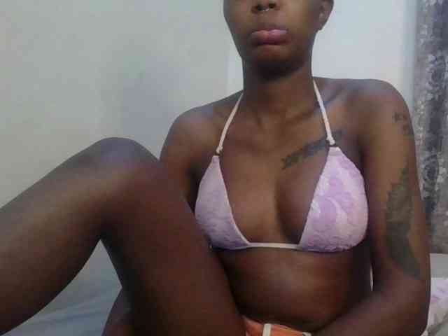 Girlnextdoor8 webcam
