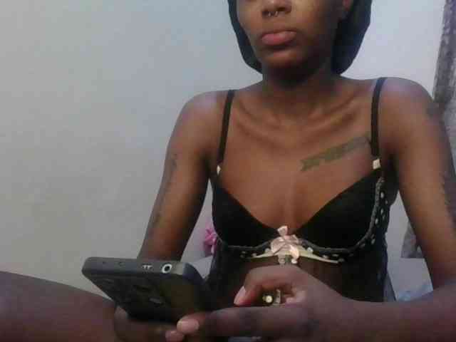 Girlnextdoor8 webcam