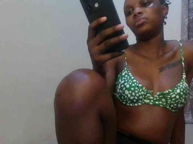 Girlnextdoor8 webcam