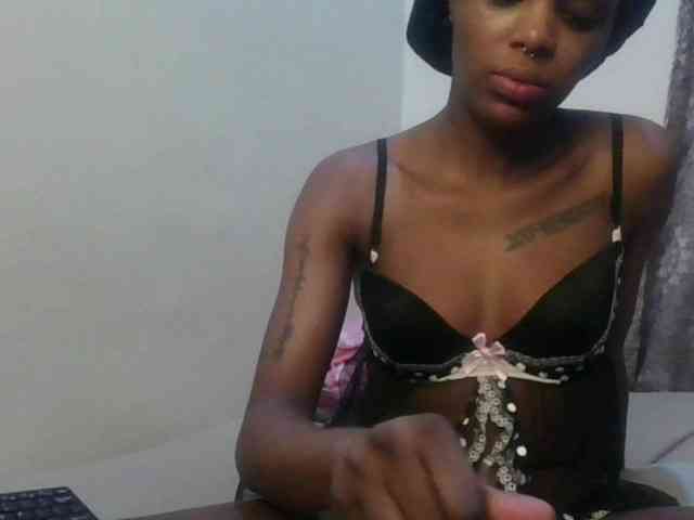 Girlnextdoor8 webcam