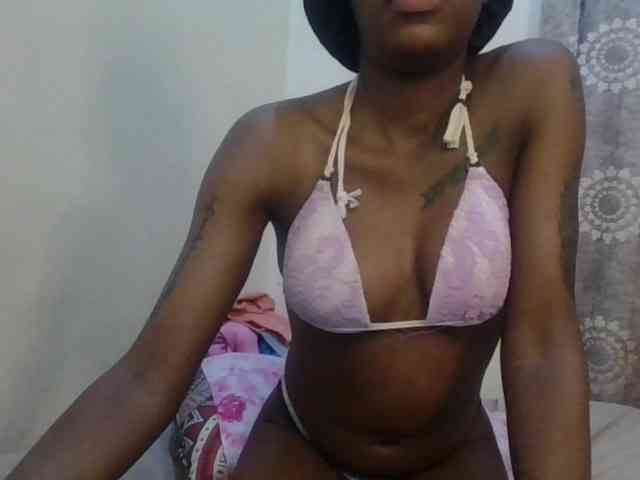 Girlnextdoor8 webcam