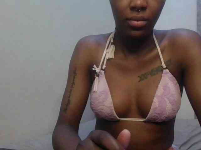 Girlnextdoor8 webcam