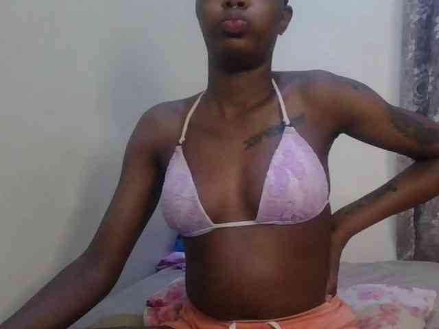 Girlnextdoor8 webcam