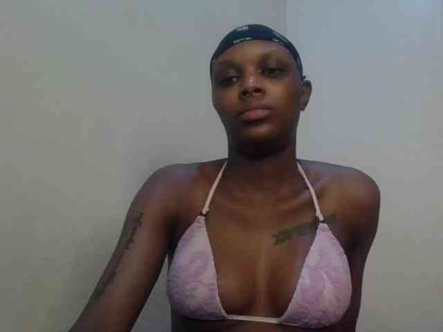 Girlnextdoor8 webcam