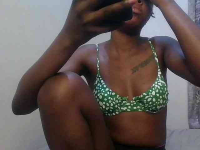 Girlnextdoor8 webcam