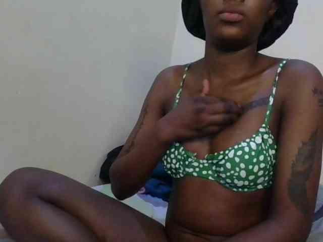 Girlnextdoor8 webcam