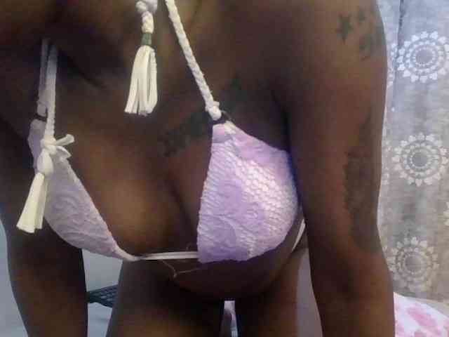 Girlnextdoor8 webcam