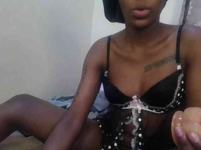 Girlnextdoor8 webcam