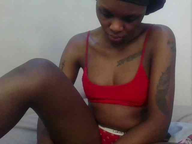 Girlnextdoor8 webcam