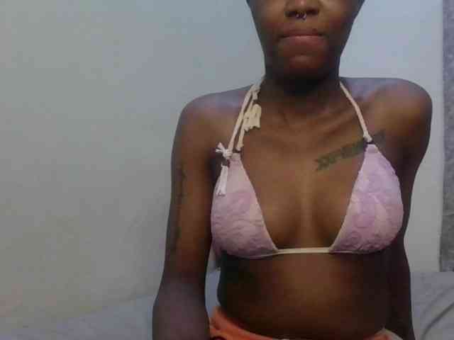 Girlnextdoor8 webcam