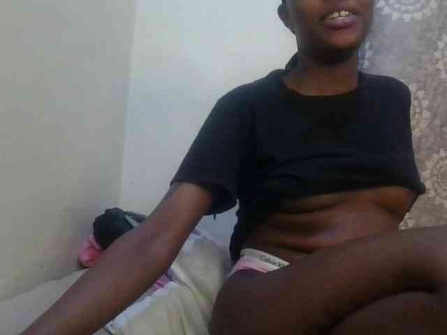 Girlnextdoor8 webcam