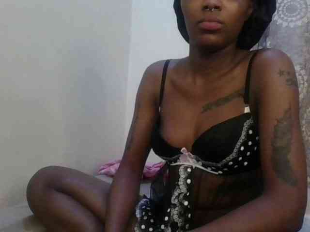 Girlnextdoor8 webcam