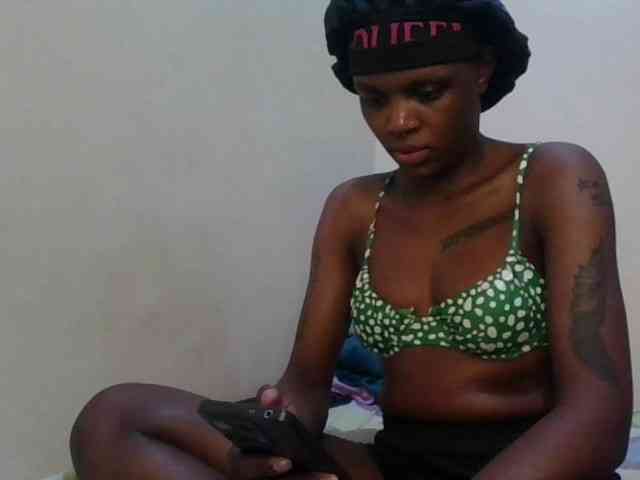 Girlnextdoor8 webcam