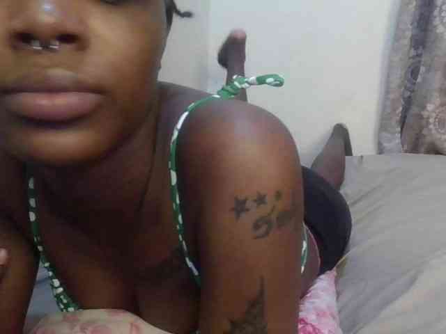 Girlnextdoor8 webcam