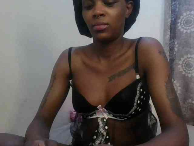 Girlnextdoor8 webcam
