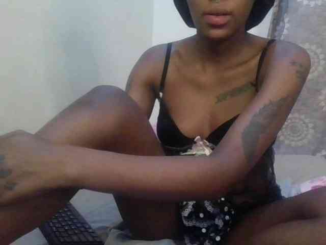 Girlnextdoor8 webcam