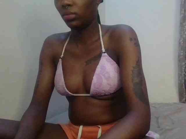 Girlnextdoor8 webcam