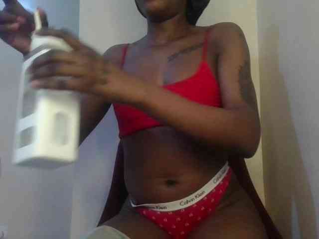 Girlnextdoor8 webcam