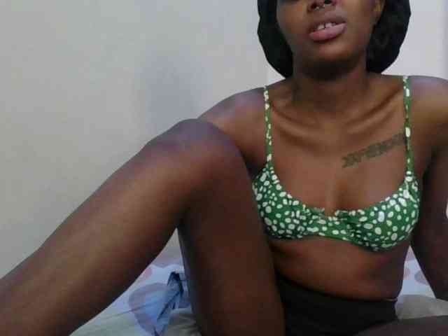 Girlnextdoor8 webcam