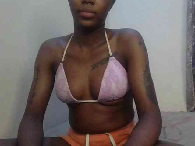 Girlnextdoor8 webcam
