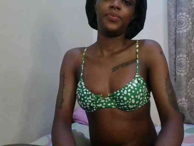 Girlnextdoor8 webcam