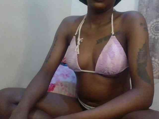 Girlnextdoor8 webcam