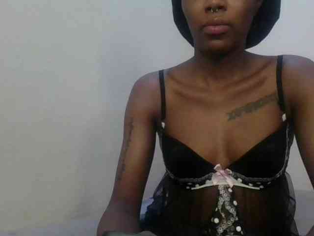 Girlnextdoor8 webcam