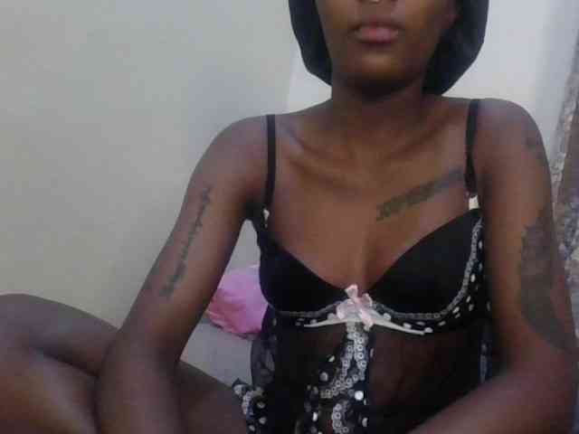 Girlnextdoor8 webcam