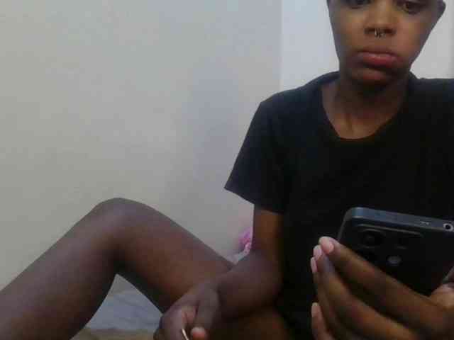 Girlnextdoor8 webcam