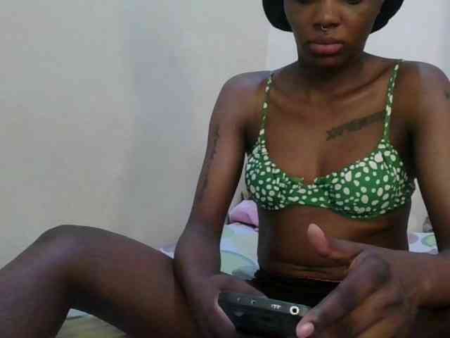 Girlnextdoor8 webcam